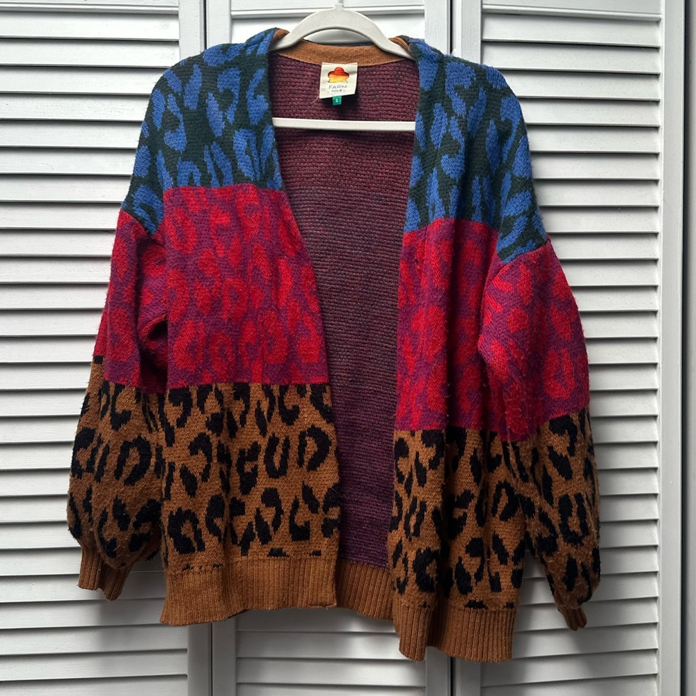 Farm Rio animal color block sweater. oversized with balloon sleeves. Has flaws - Picture 3 of 8